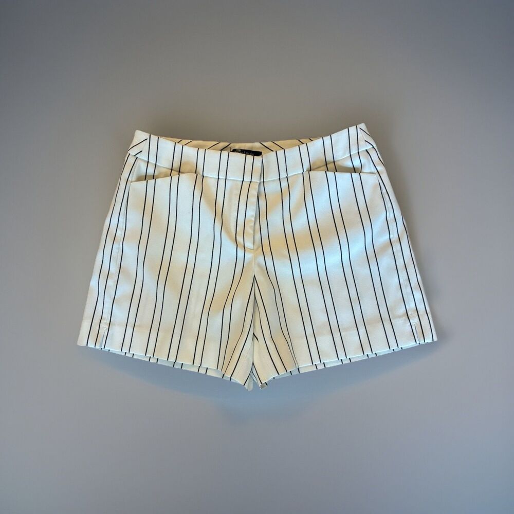 White House Black Market Shorts Striped Women’s 6 Short Preppy Old Money Resort
